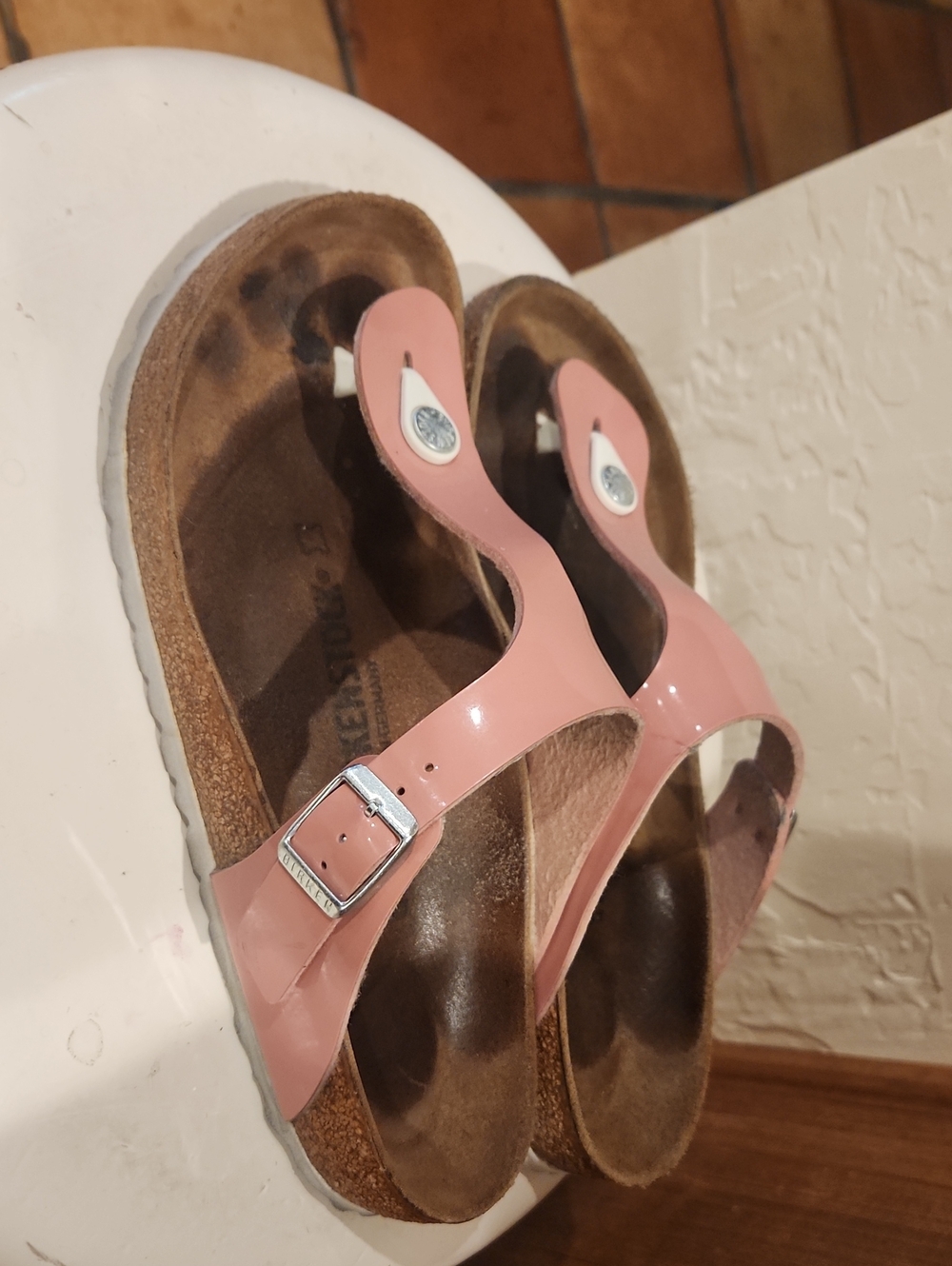 Birkenstock Pink Thong Sandals for Women, Size 39 - Picture 2 of 3